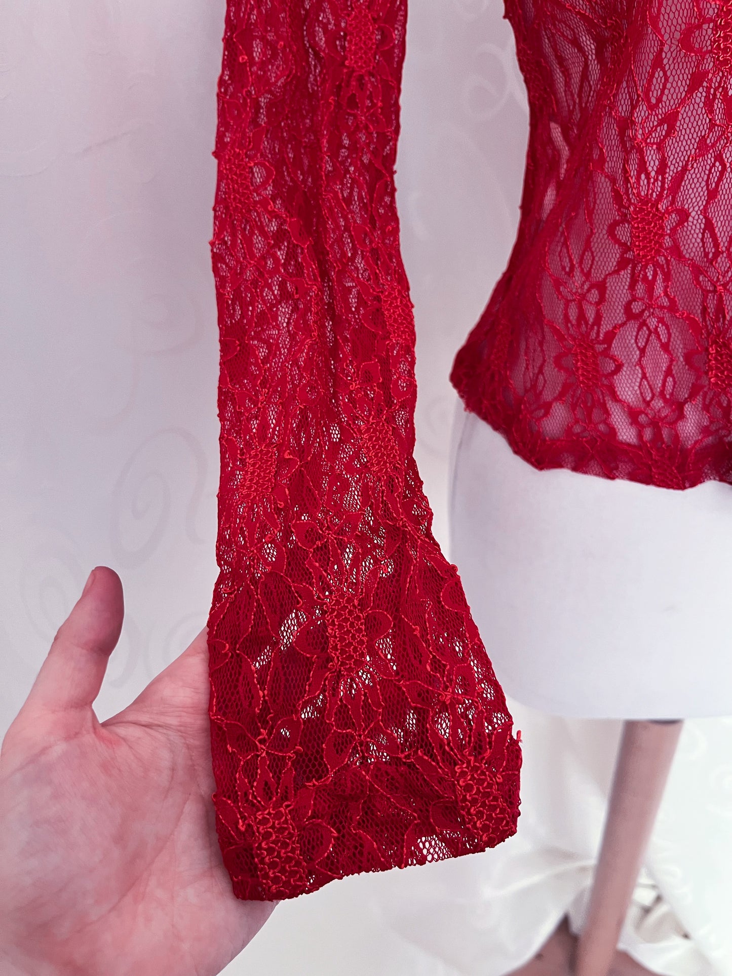 00’s deadstock vampire lacey red shirt 🫀