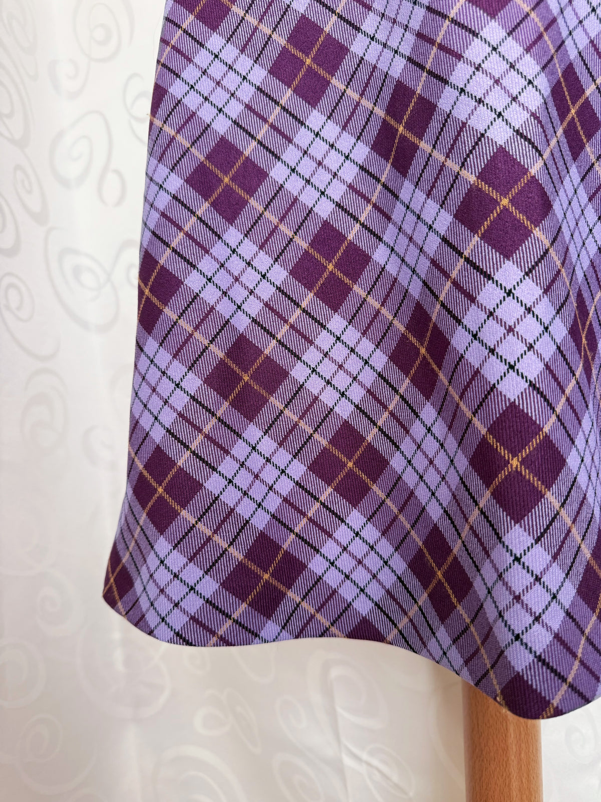 Cutest plaid midi skirt 💜🐾