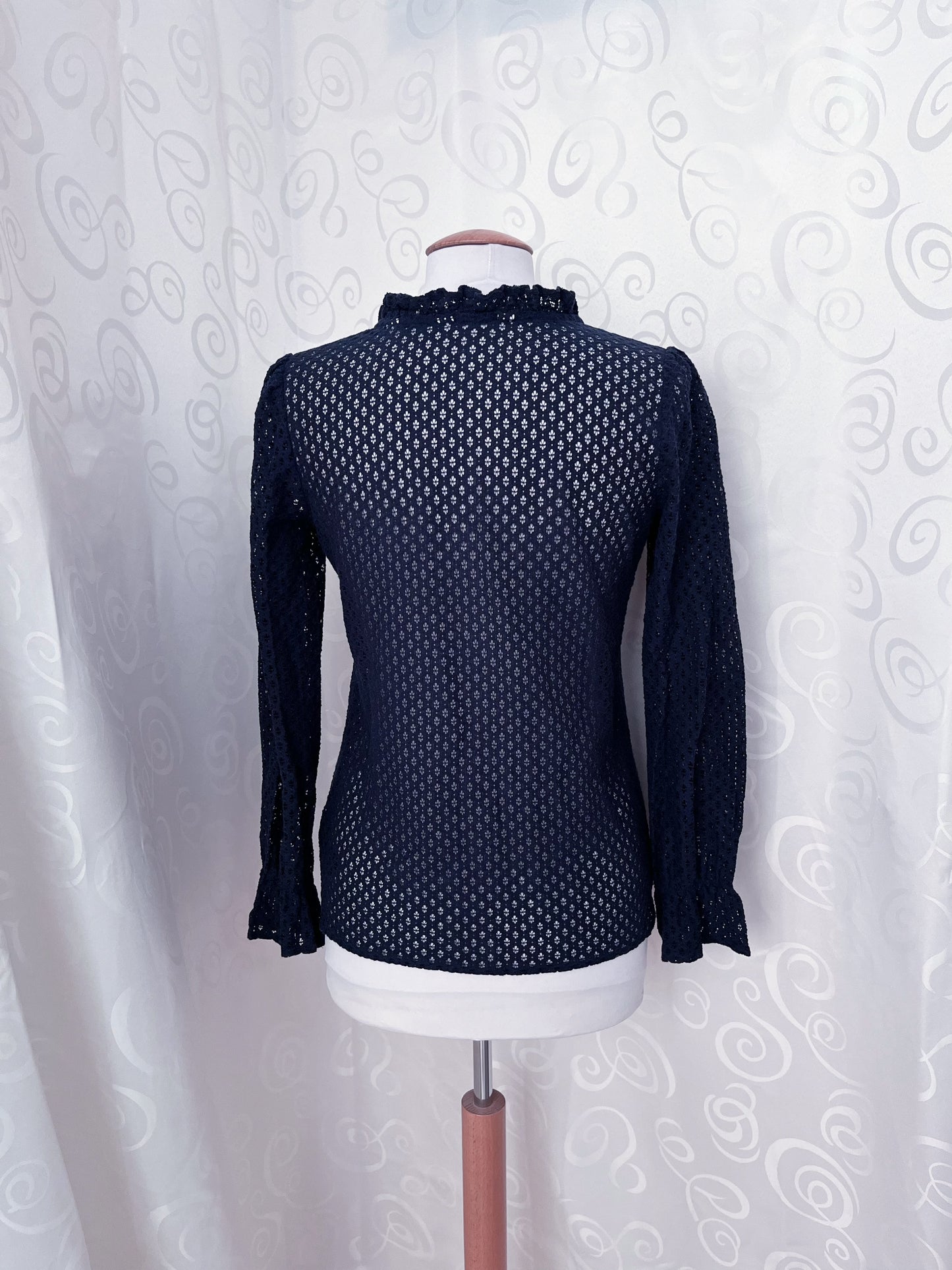 Gothic cotton knit navy ruffle shirt 🌀