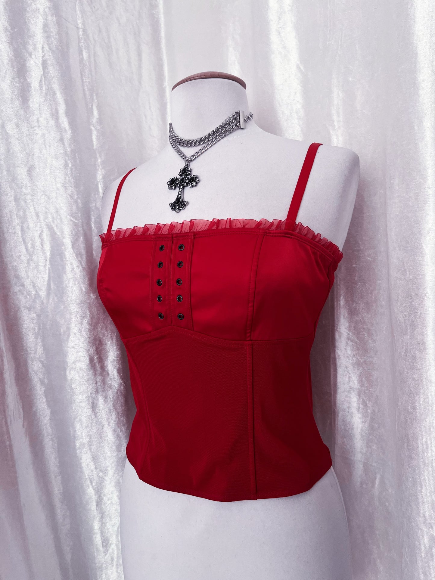 00’s red corset top ✨🌹
