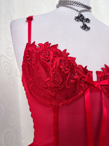 00’s hot, vampire mesh corset top 🧛🏼‍♀️