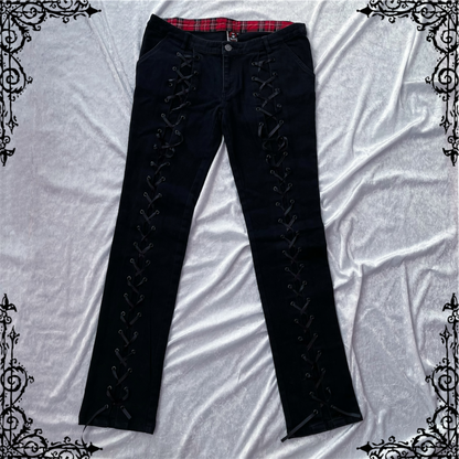 00’s Emily the Strange low-waisted lace-up jeans 🎸💀