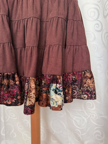 00’s Whimsy fairy thick brown ruffle skirt with velvet trim detail 🧚🏼⭐️