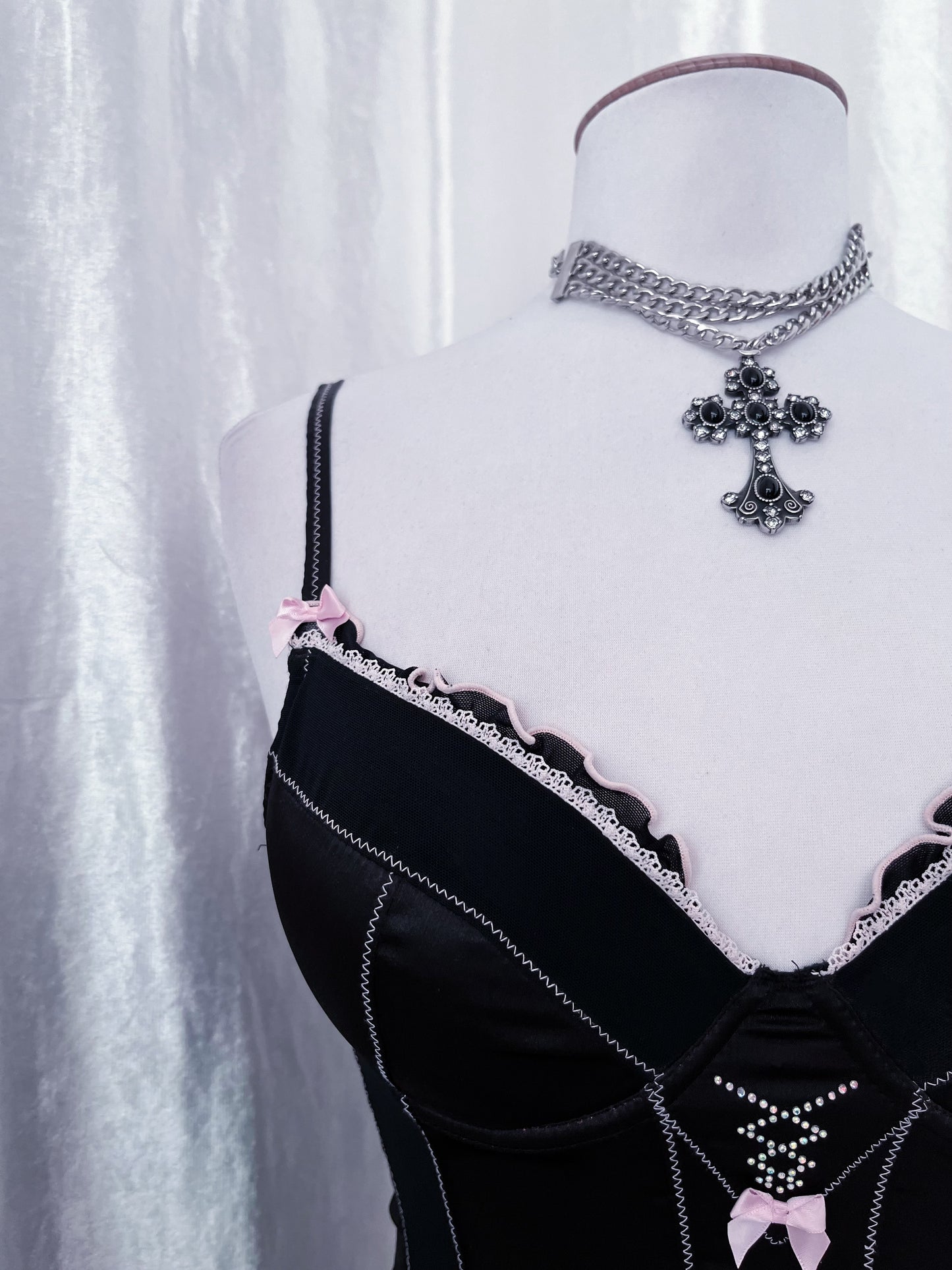 Gothic coquette black corset top with garters 🎀