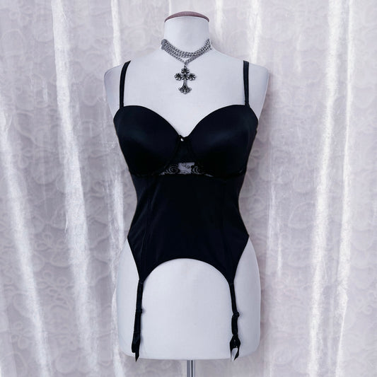 Gothic black corset top with lace & garters detail 🦇