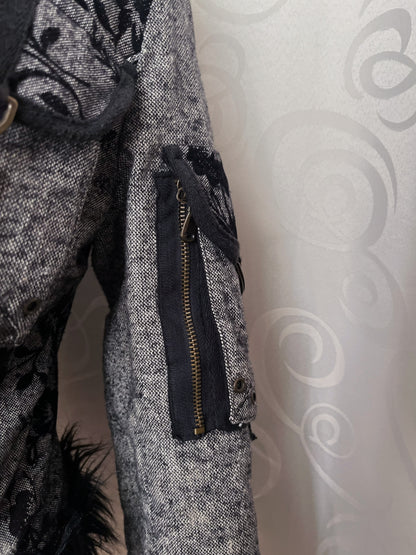 Vintage whimsygoth grey light afghan jacket with velvet, zipper & pocket details 🌀🧚🏾