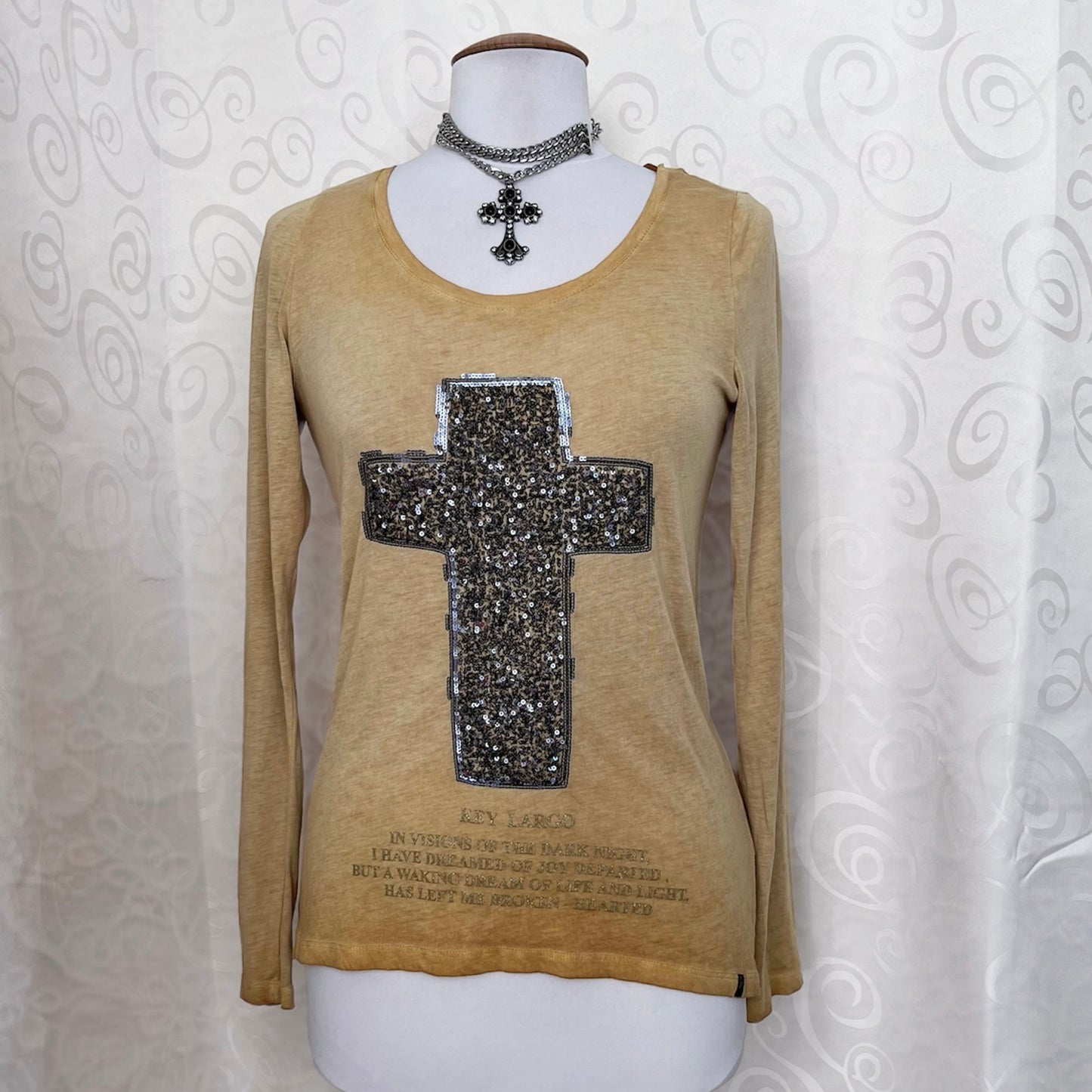 Iconic Y2K sequin cross mustard top ✨✝️