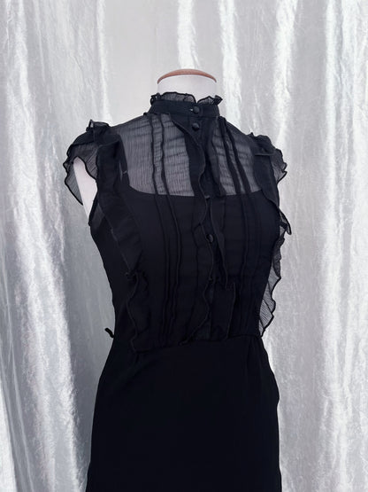 Gothic lolita mesh dress with ruffle details 💜🌀