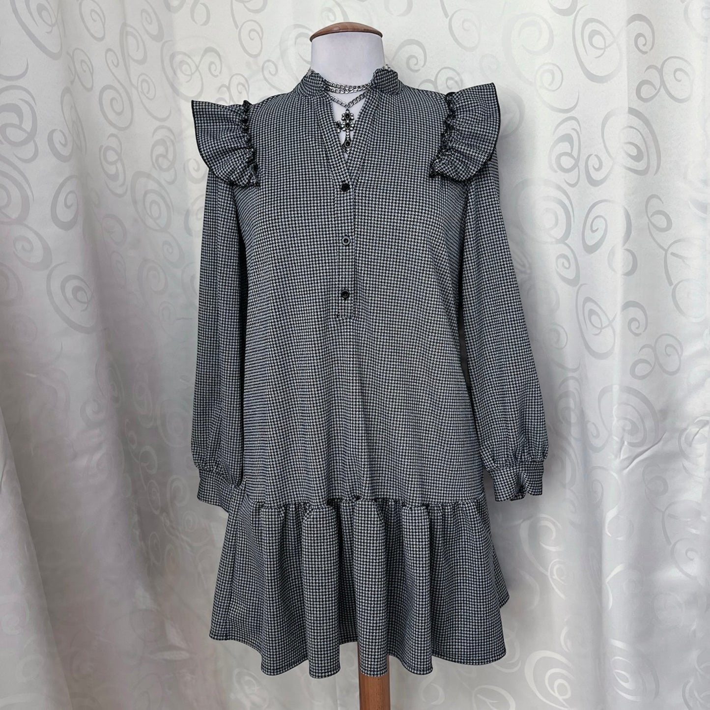 Gothic/Jirai Kei style checked dress 🖤🕷️