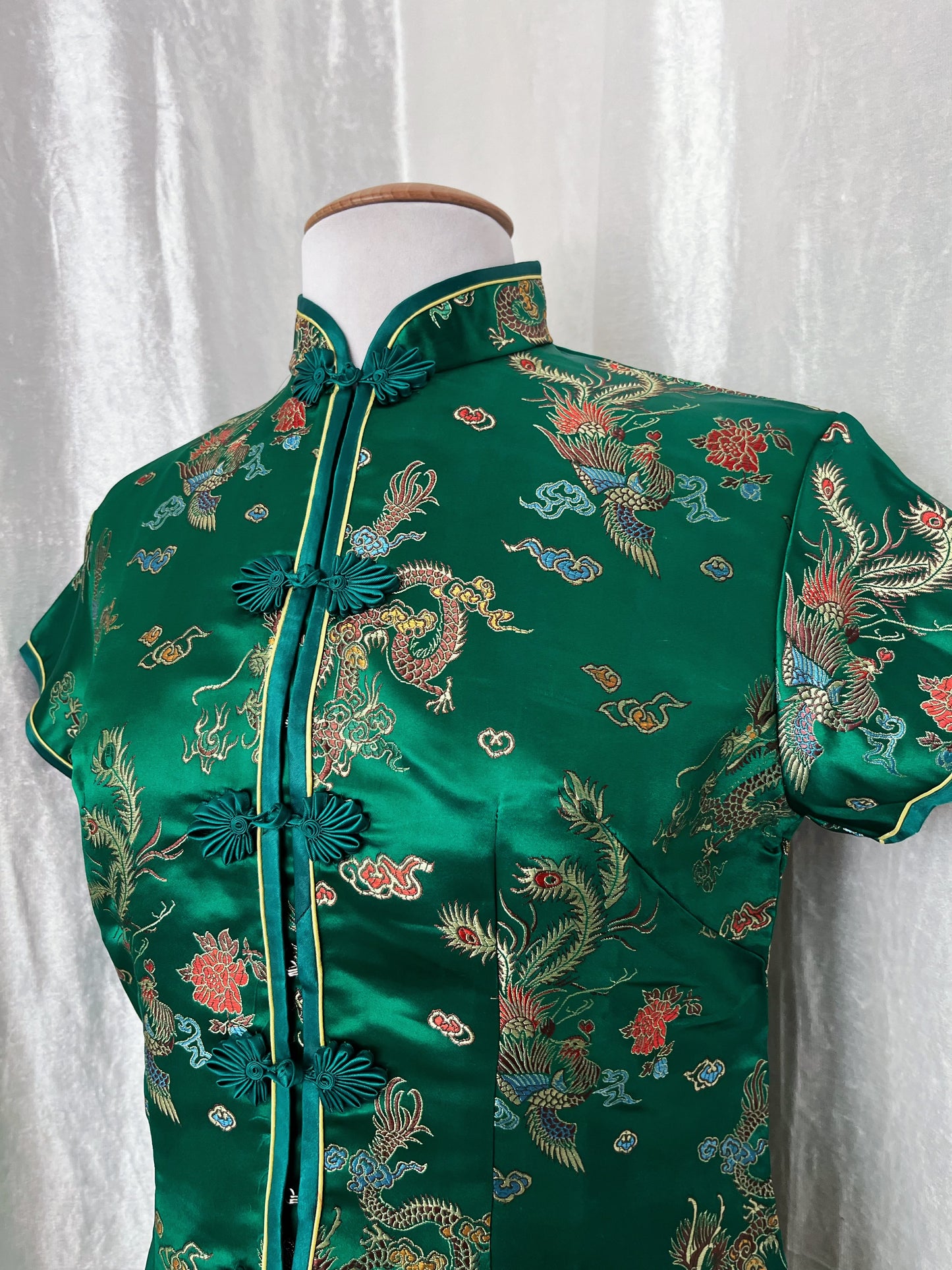 Chinese Qipao/Cheongsam green top with embroidered dragon details 🐉🐲