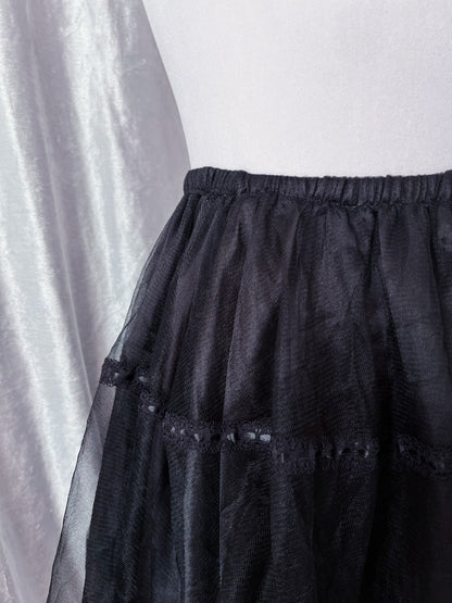 Modern dark coquette/ horror protagonist tulle skirt 🗝️🎀
