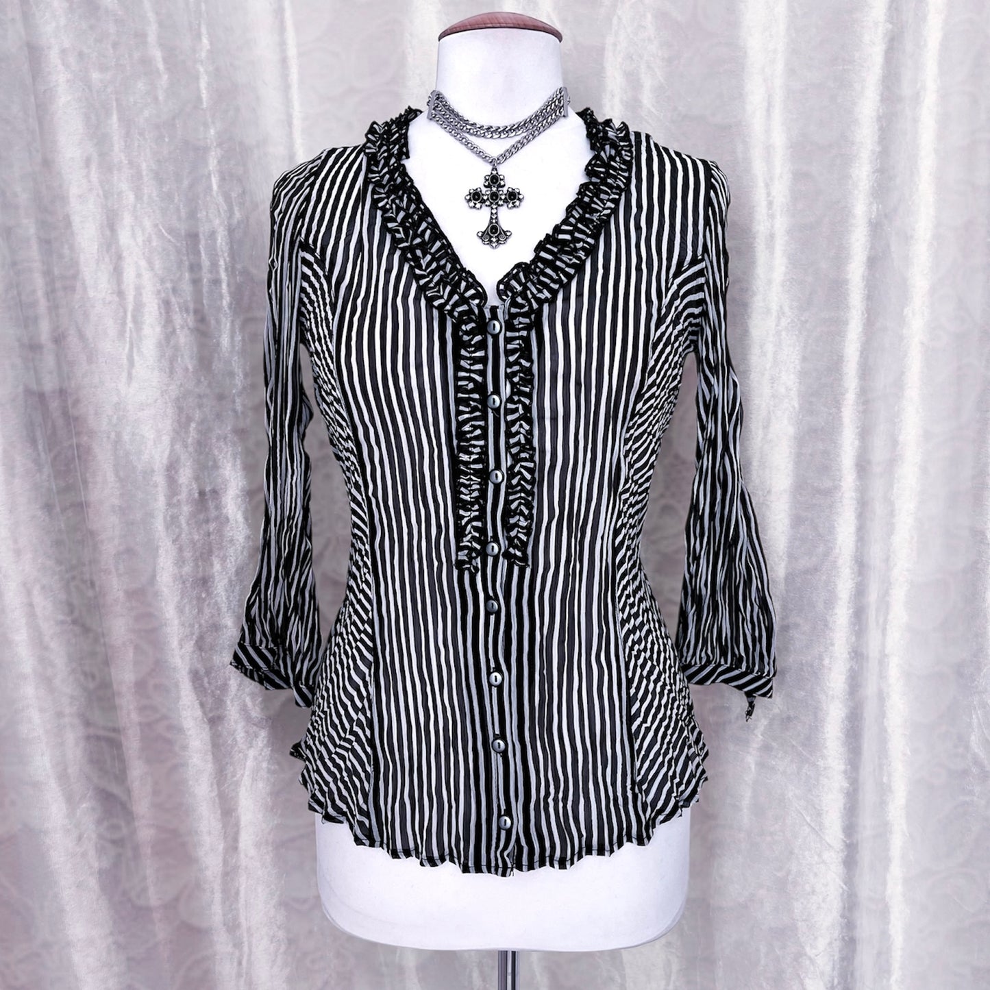 Gothic striped mesh shirt with ruffles details 🌀🦇