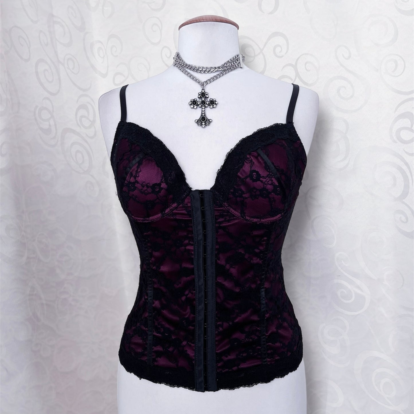 Whimsygoth / Gothic purple lacey corset 🔮