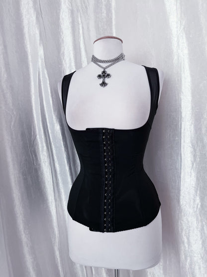 Alternative mesh training corset 🕸️
