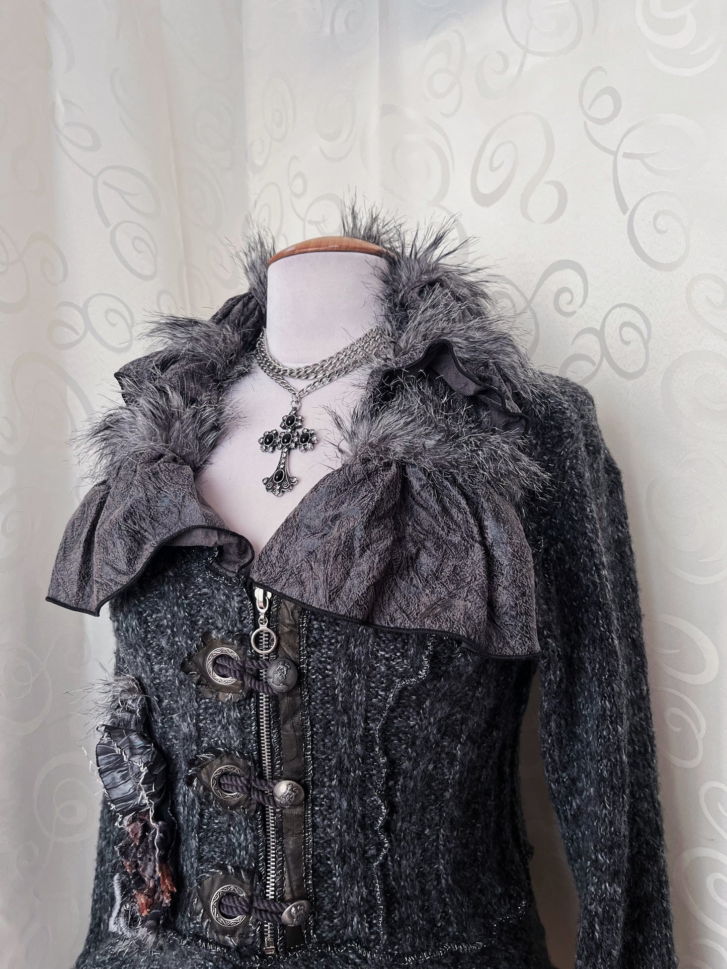 00’s whimsygoth knit light jacket with beautiful patchwork details 🌀🦇
