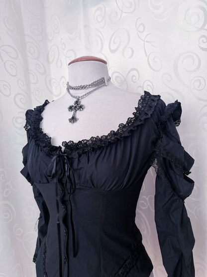00’s Witchy/Gothic iconic cotton black shirt with lace & embroidered details 🦇