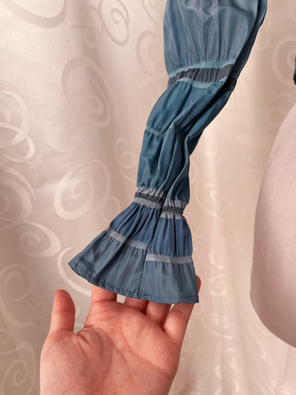 00’s deadstock blue mermaid coquette shirt that closes with metal hooks 💜🌀