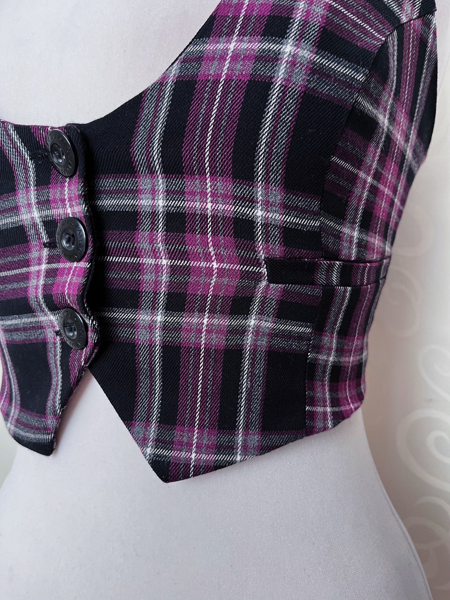 Iconic tartan purple mini vest 💜