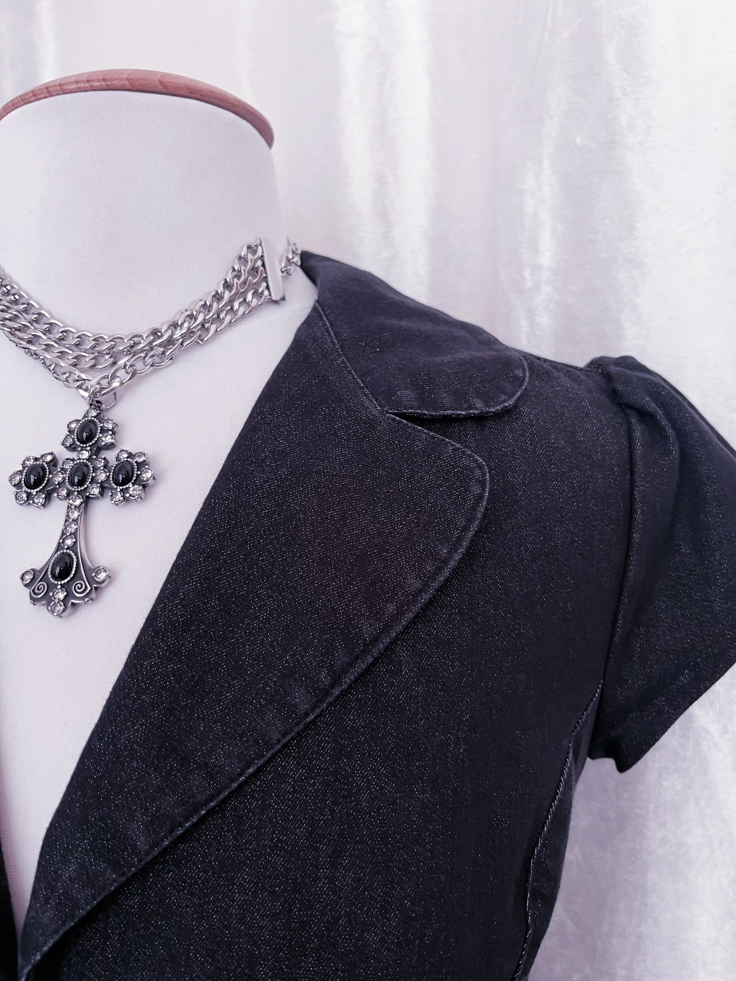 Orsay dark coquette denim dress with puff sleeves 🦋