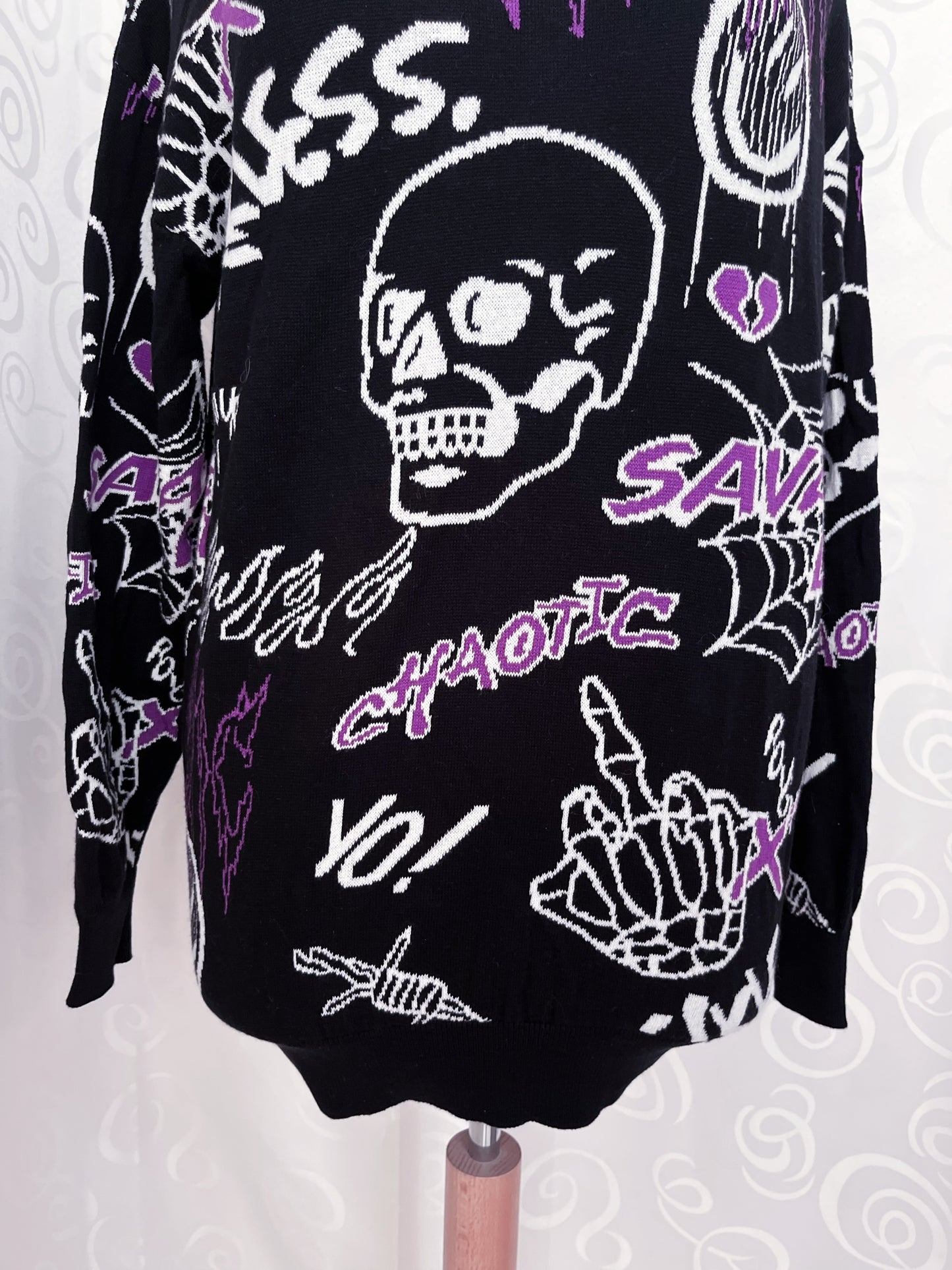 FSBN Skater knit with skull & other details 💀