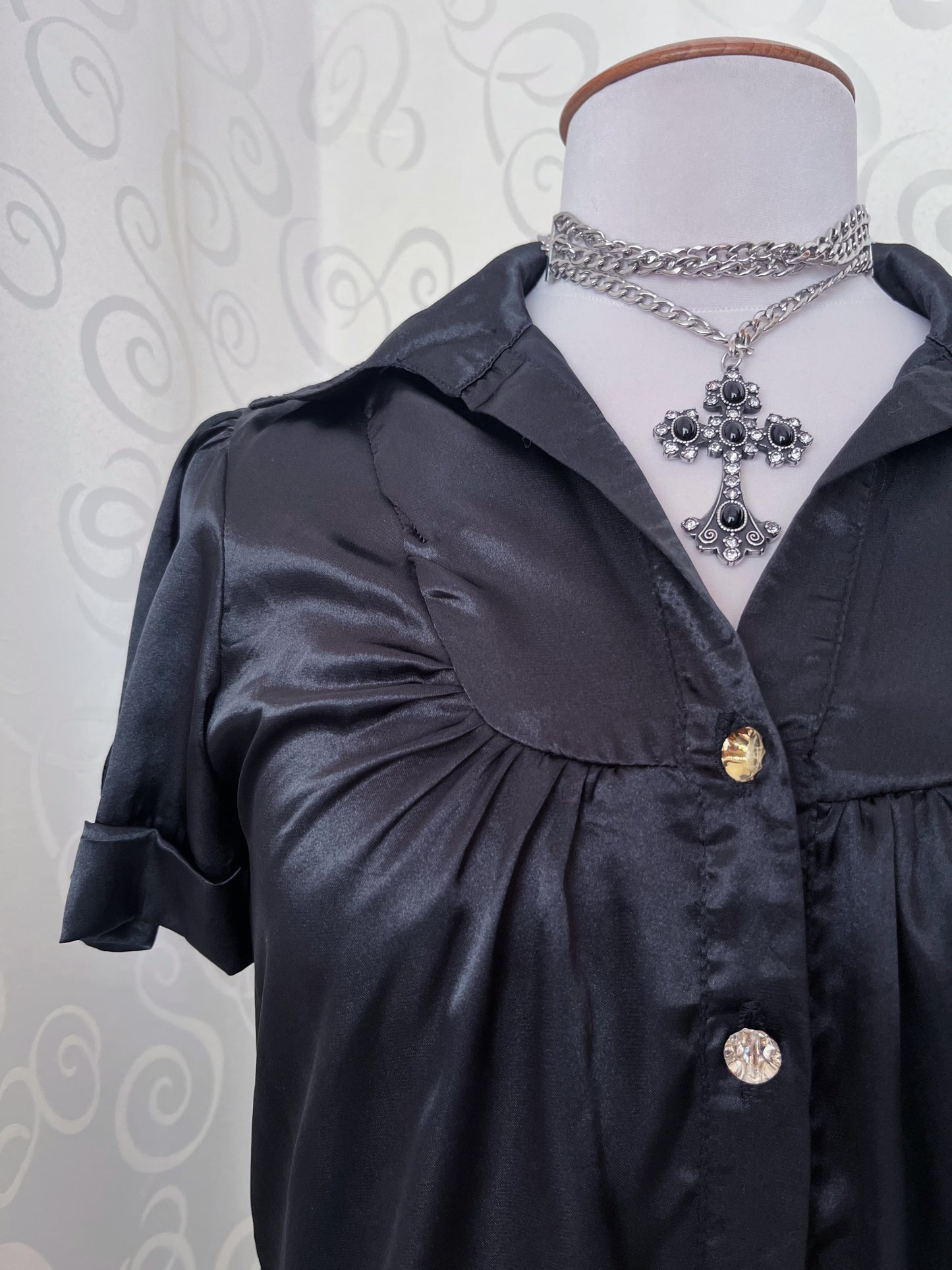 Gothic/Jirai Kei style long black satin shirt 🕷️