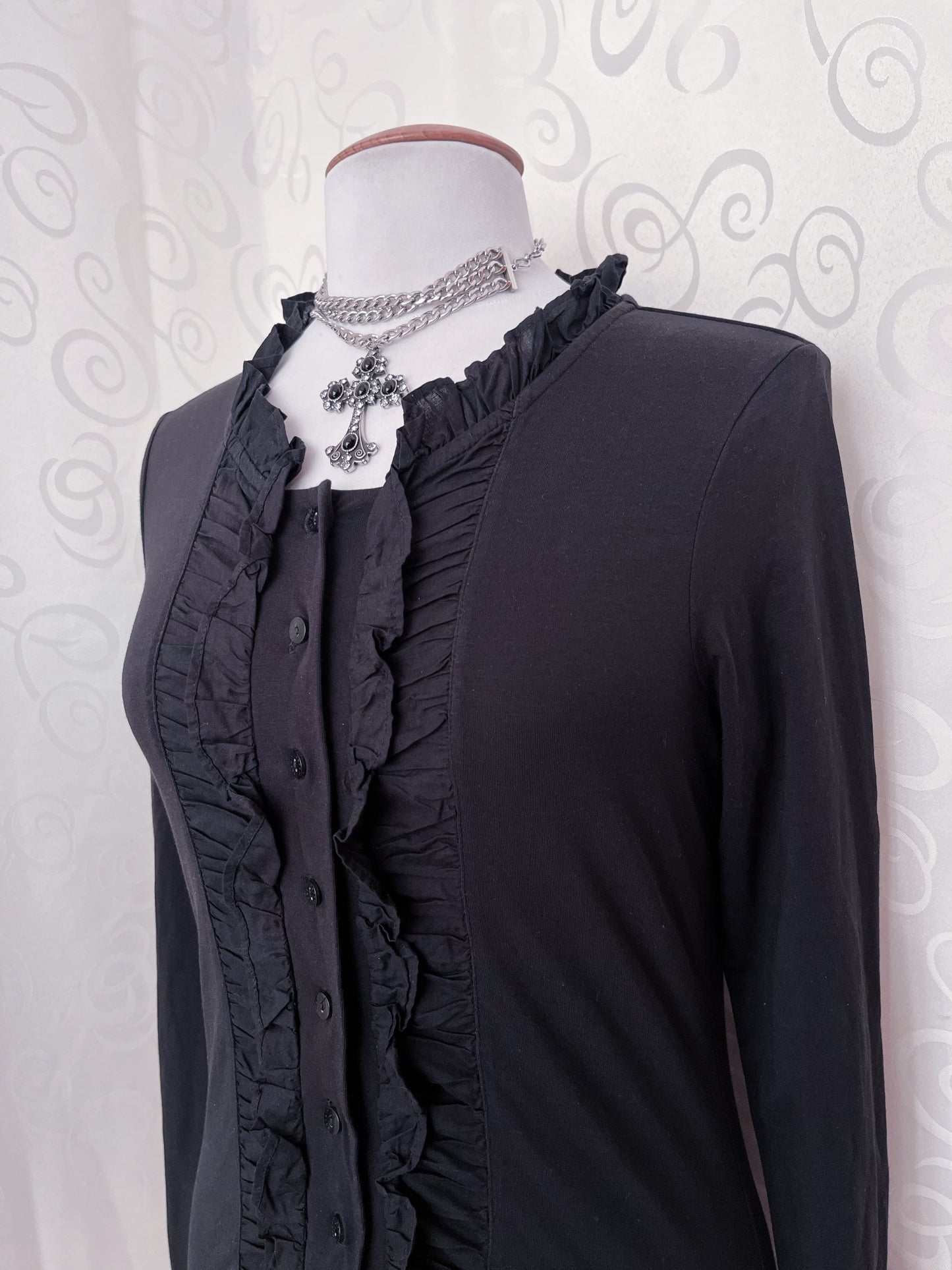 Gothic jirai kei cotton shirt with ruffle detail 🖤