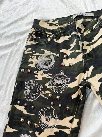 Alt ripped army jeans 🕸️🔫🦇
