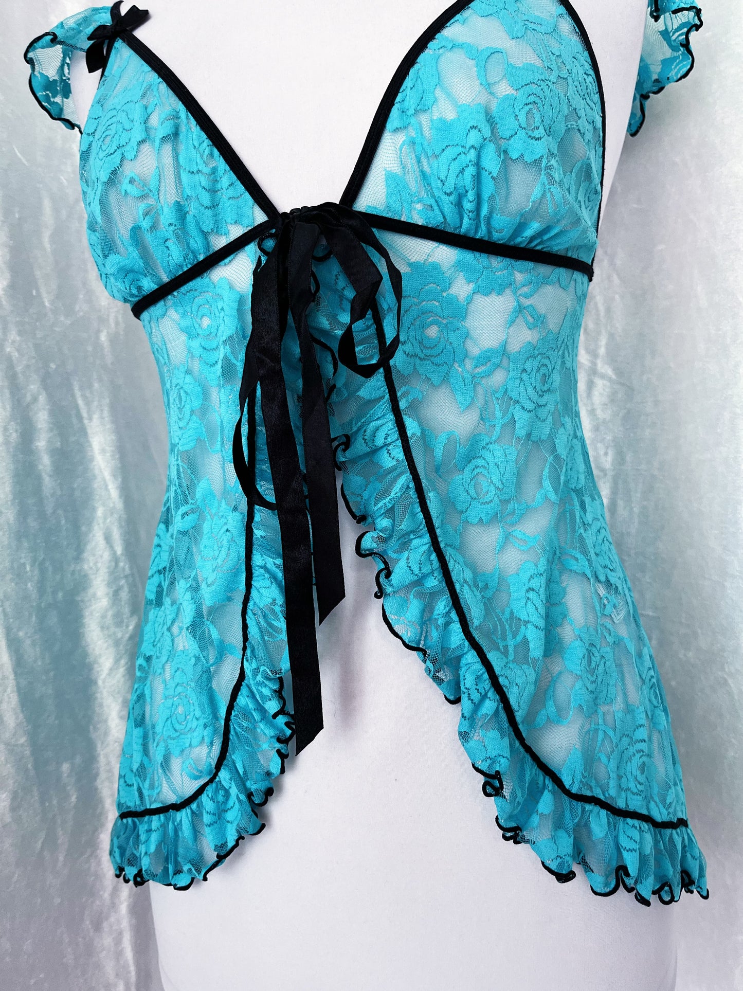 Pretty mermaid coquette turquoise lace lingerie top 🧜🏼