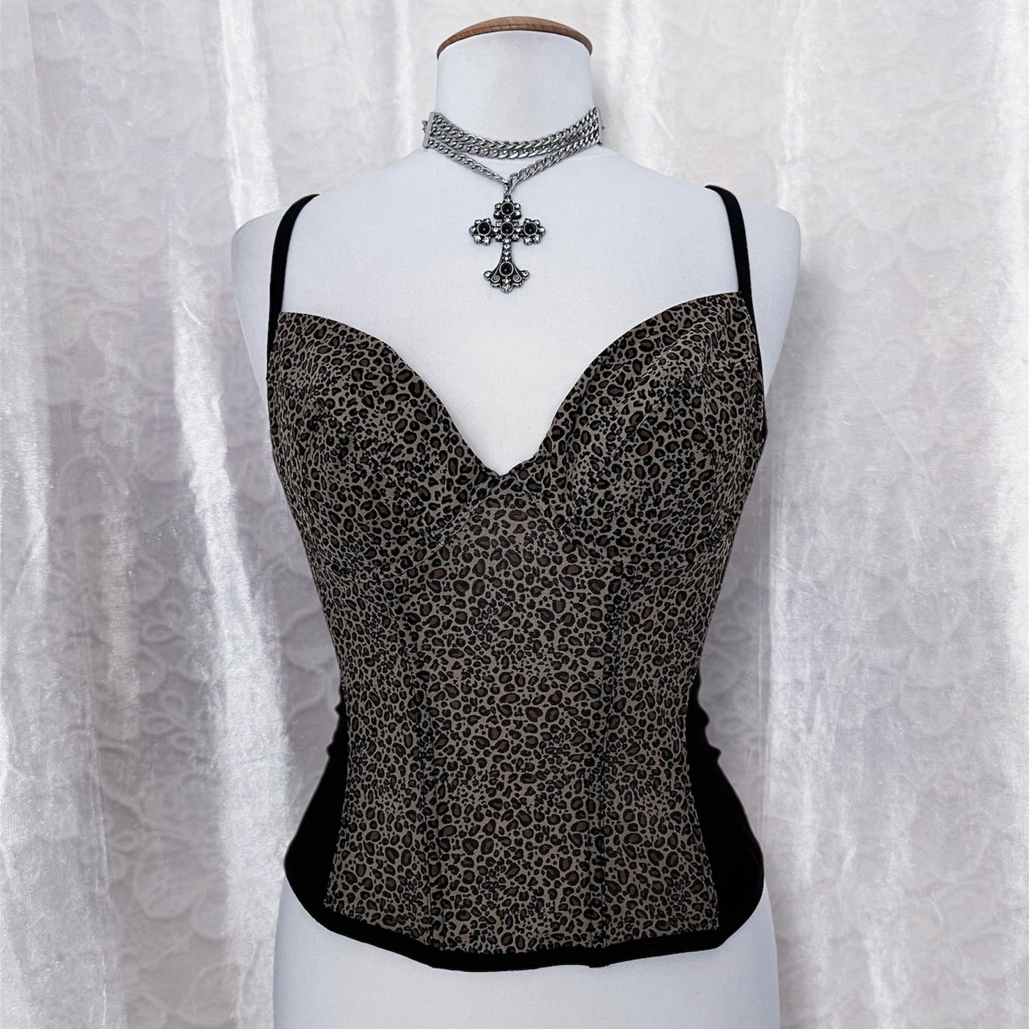 Old H&M leopard print mesh corset 🐆🖤