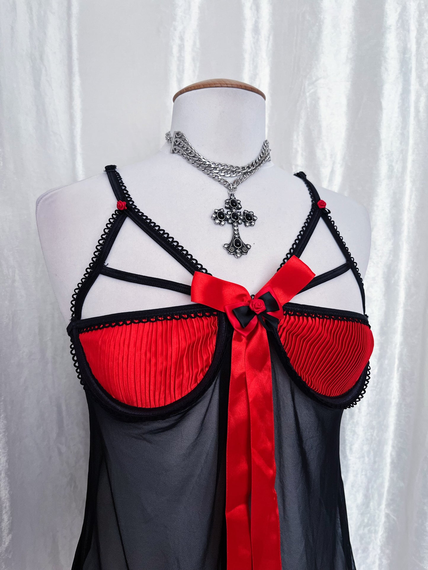 Hot, black & red babydoll top 🌹
