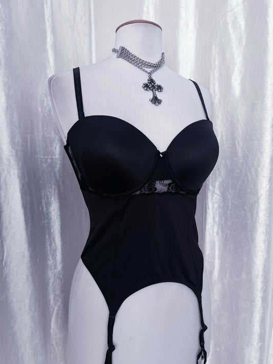 Gothic black corset top with lace & garters detail 🦇
