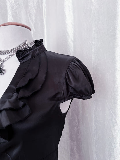 Gothic coquette black ruffle shirt 🎀