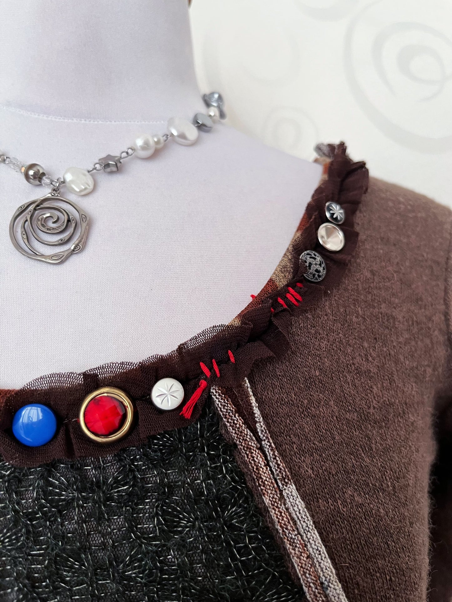 00's Whimsy Twee dress with beautiful egyptian design and faux mohair feel 🌒🍎