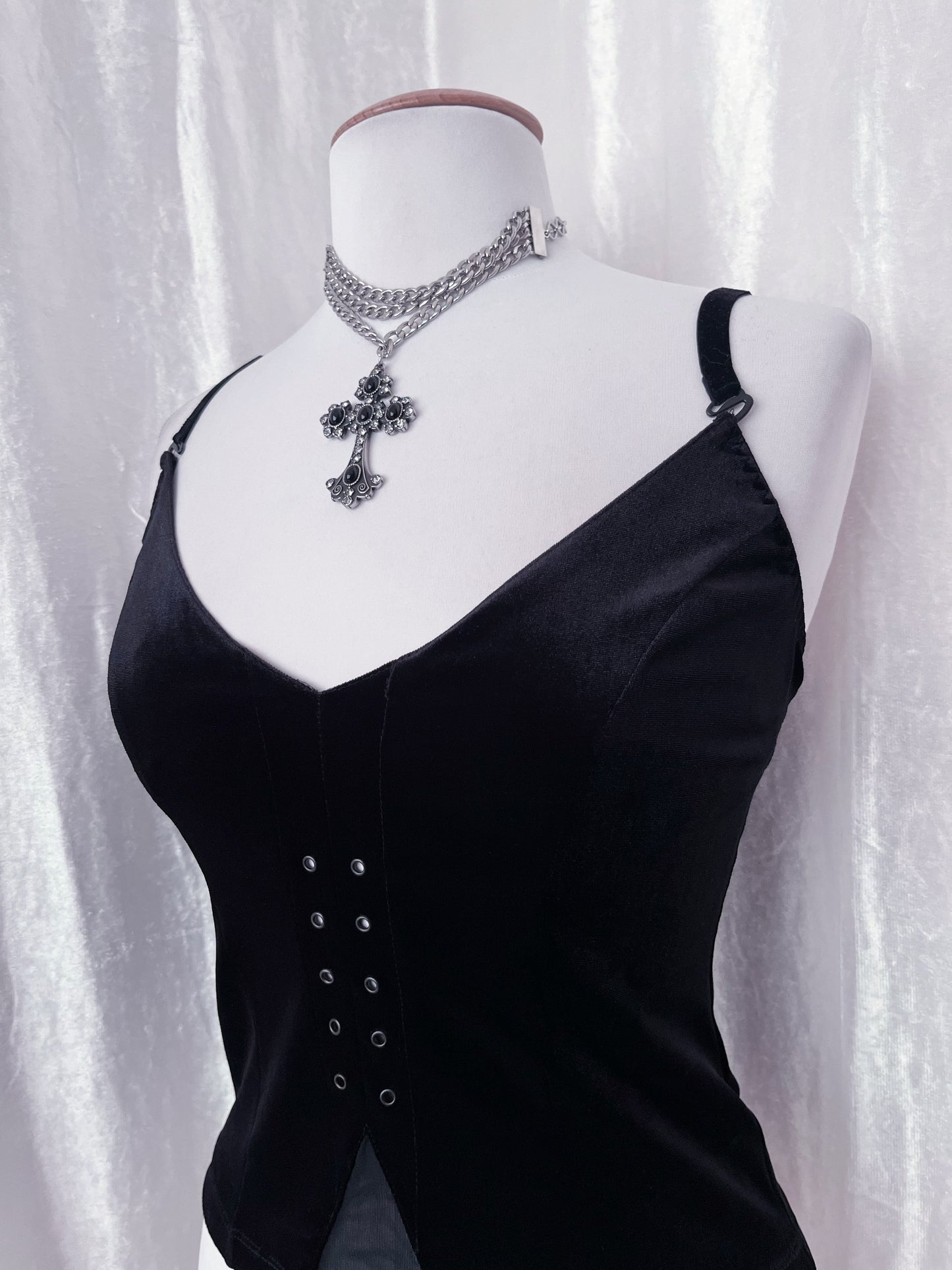 Gothic black velvet top with lace detail 🕷️🕸️