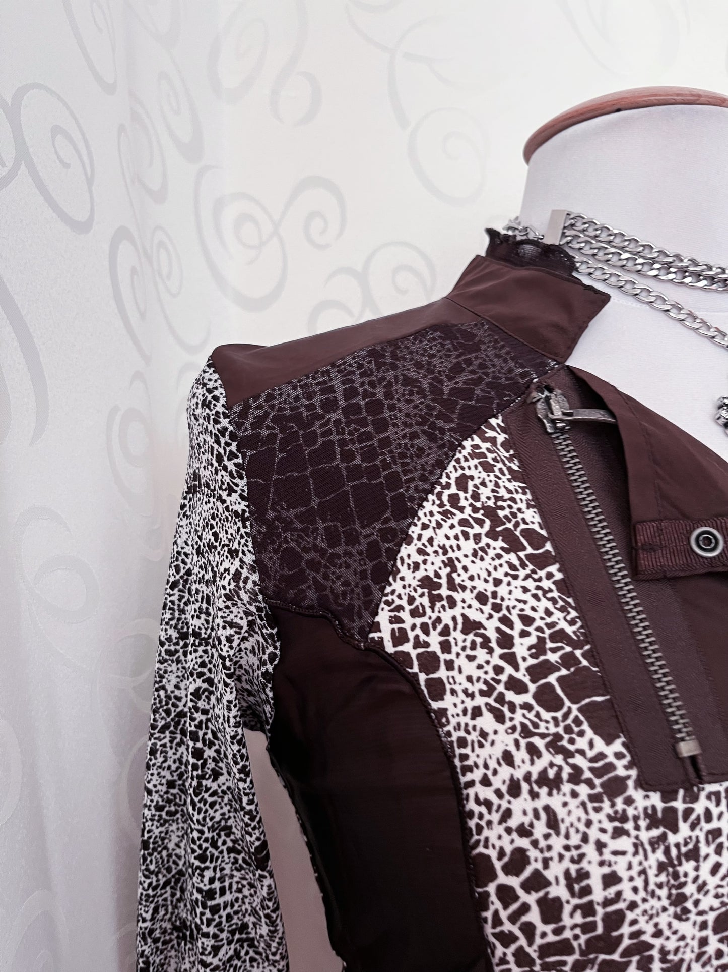 00’s iconic double zipper animal print x cowboy style mesh shirt 🧲🐴