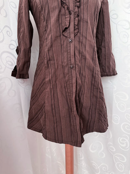 00’s Jirai Kei striped brown shirt with ruffles on the front & back 🐌