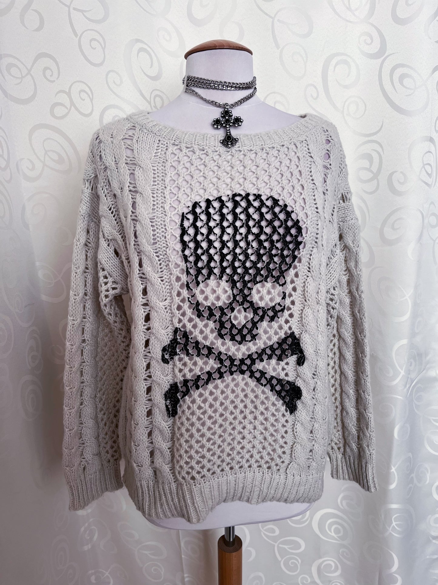 Modern Alt skull knit 💀