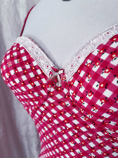 Beautiful picnic coquette bustier top 💐🎀