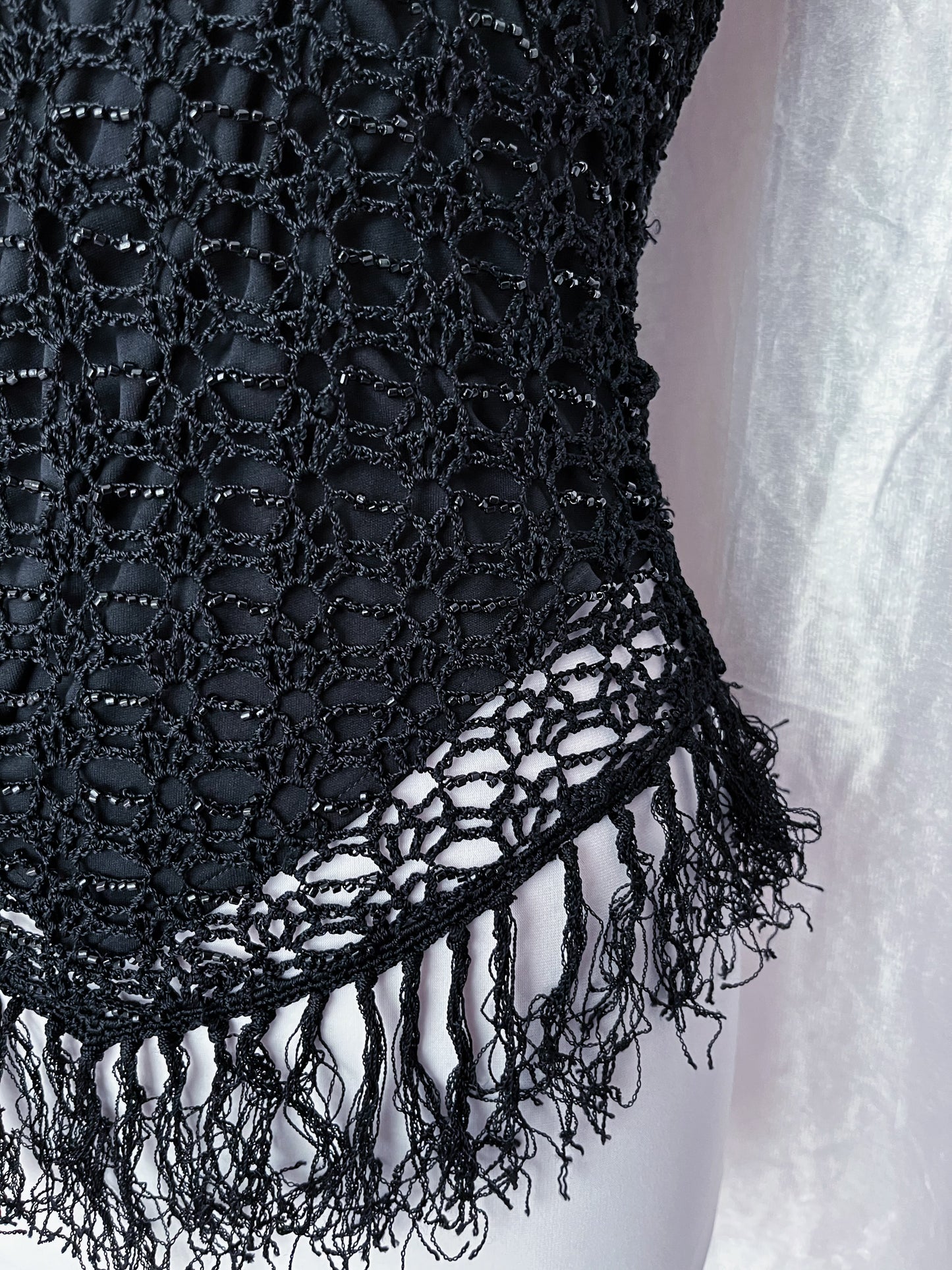 00’s Lipsy beaded knit top 🕸️