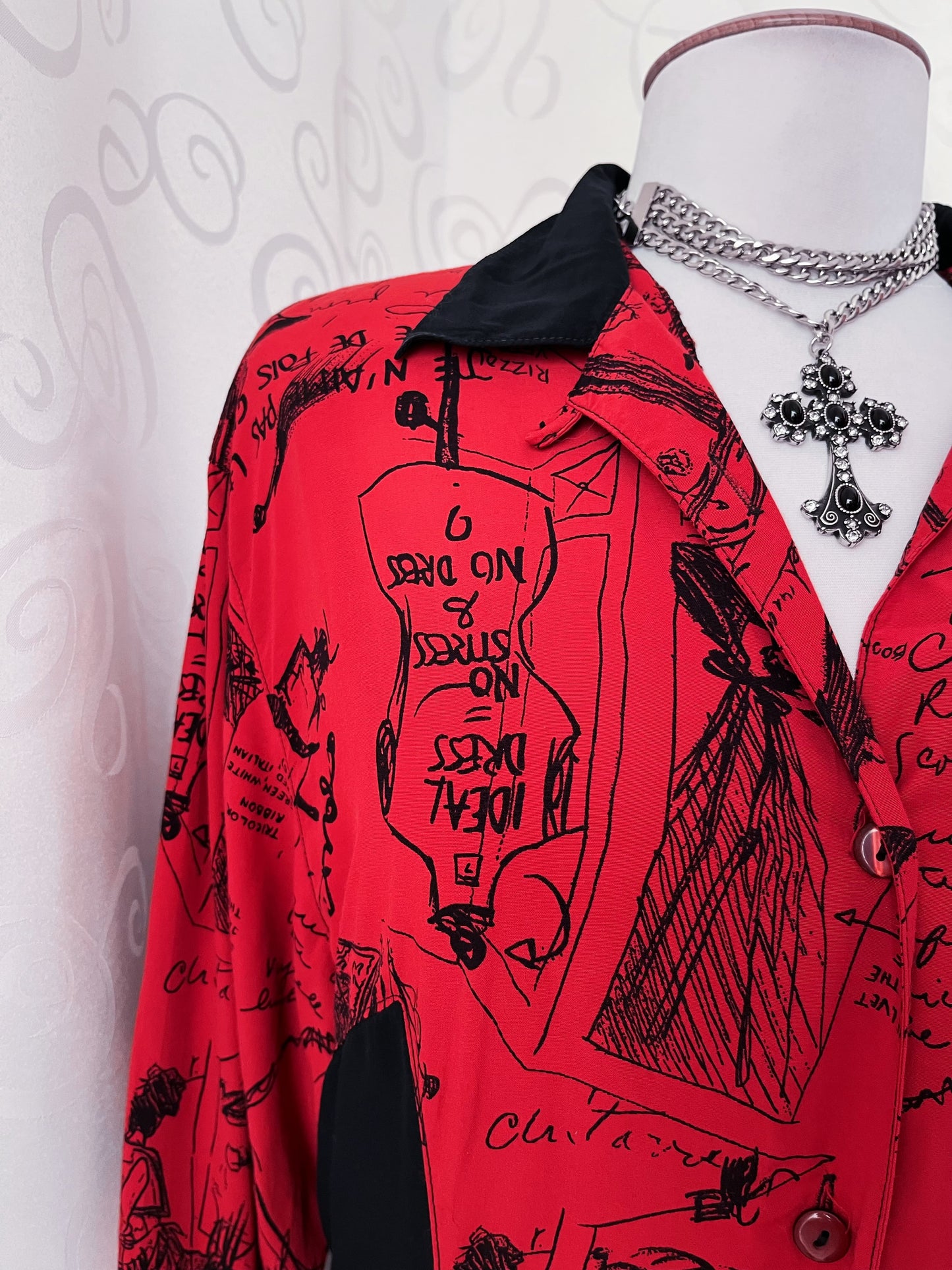 Vintage crazy-patterned red & black shirt ❤️