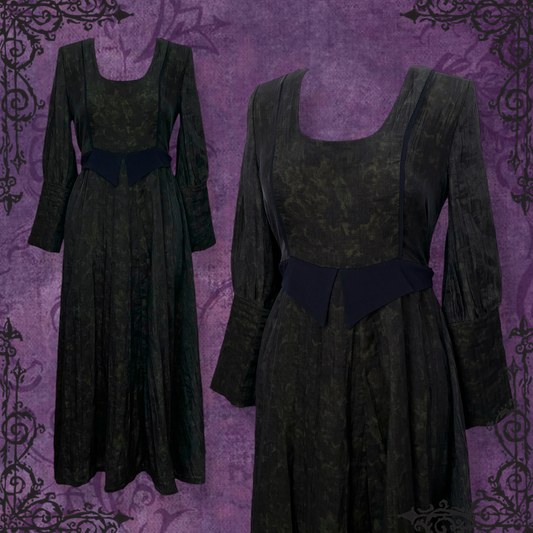 Medieval renaissance dark olive maxi dress 🫒🧚🏾🗡️