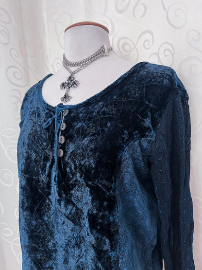 00’s whimsygoth fairy velvet & lacey top 🌀🦋