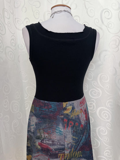 00’s asymmetrical city print dress with ruffle & stitches details 🌀🌃