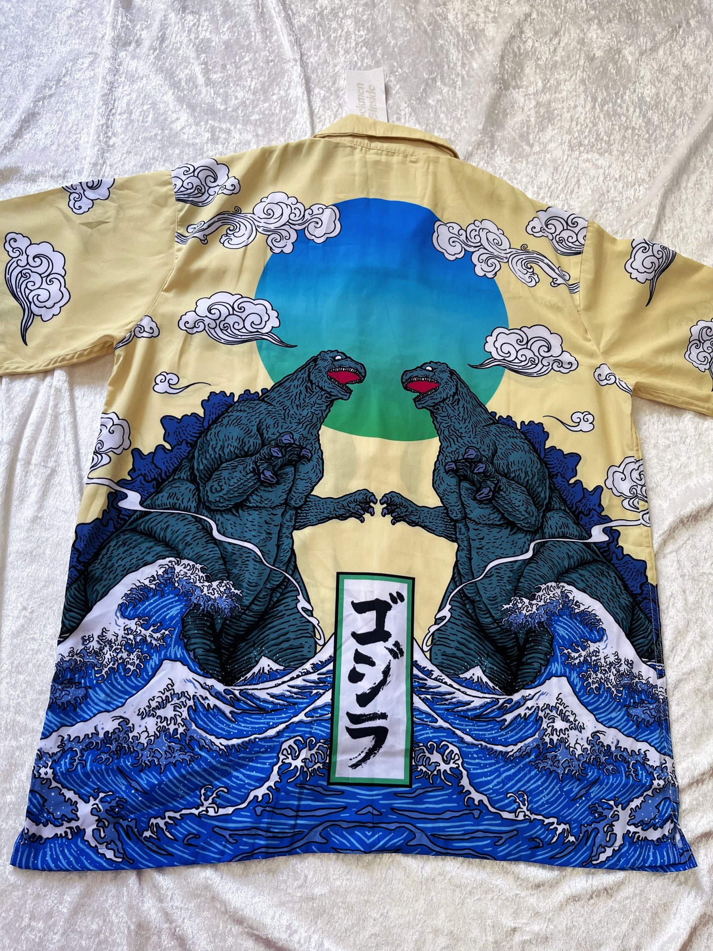 Men’s oversize Japan style Godzilla shirt 🦖🇯🇵🍥