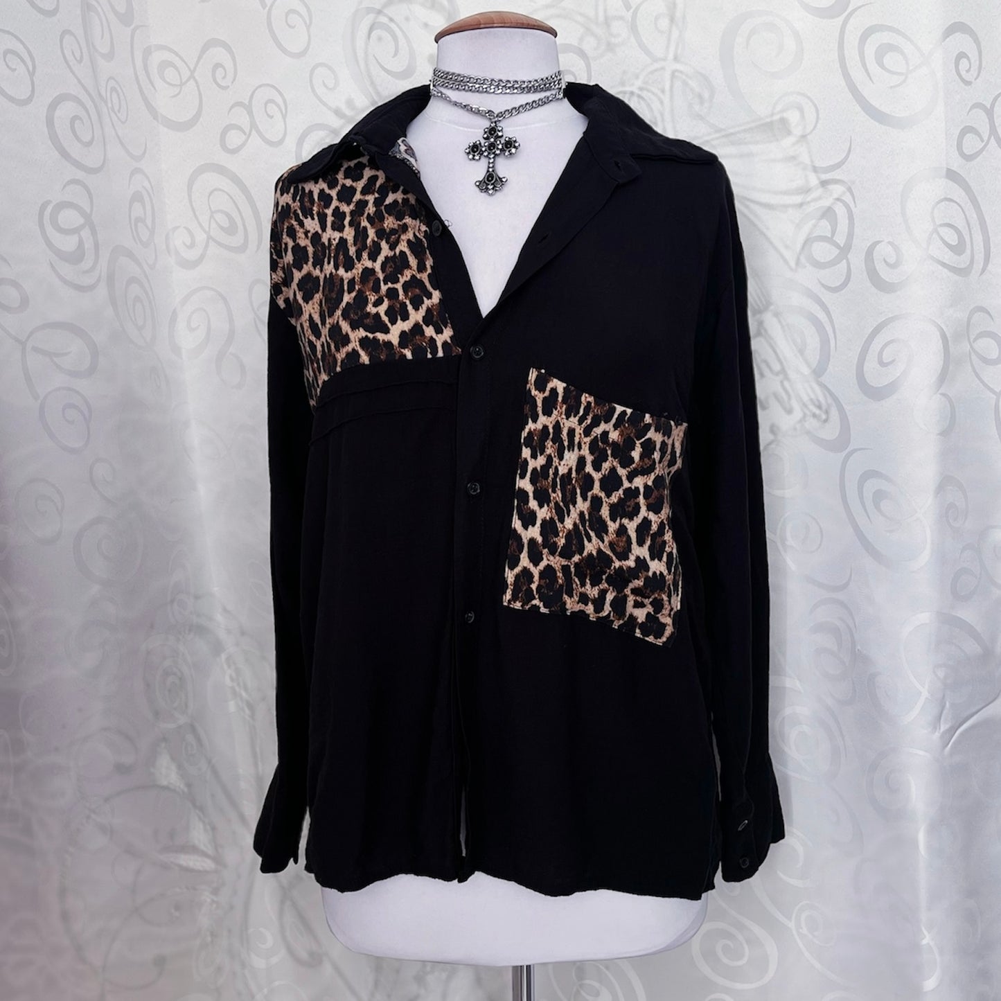 00’s Alt black & animal print patchwork shirt 🐾🐆