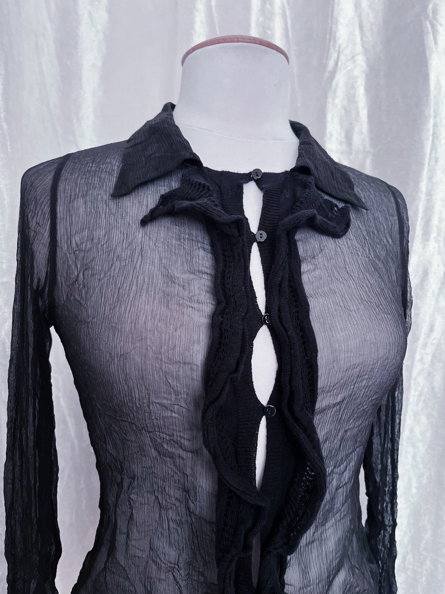 00’s Intimissimi dark fairy sheer shirt 🕸️🧚🏼