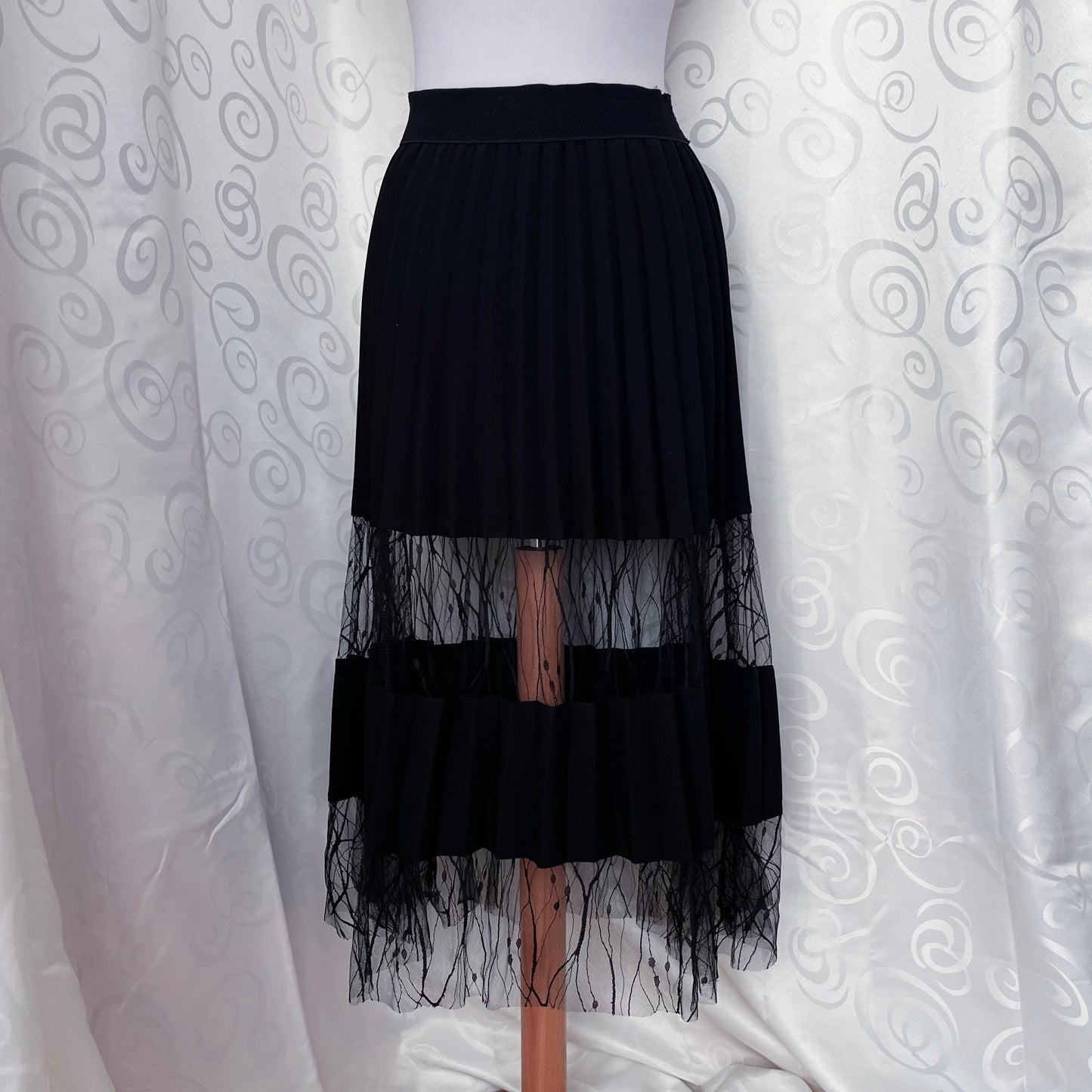 Whimsygoth black maxi skirt with tulle detail 🖤