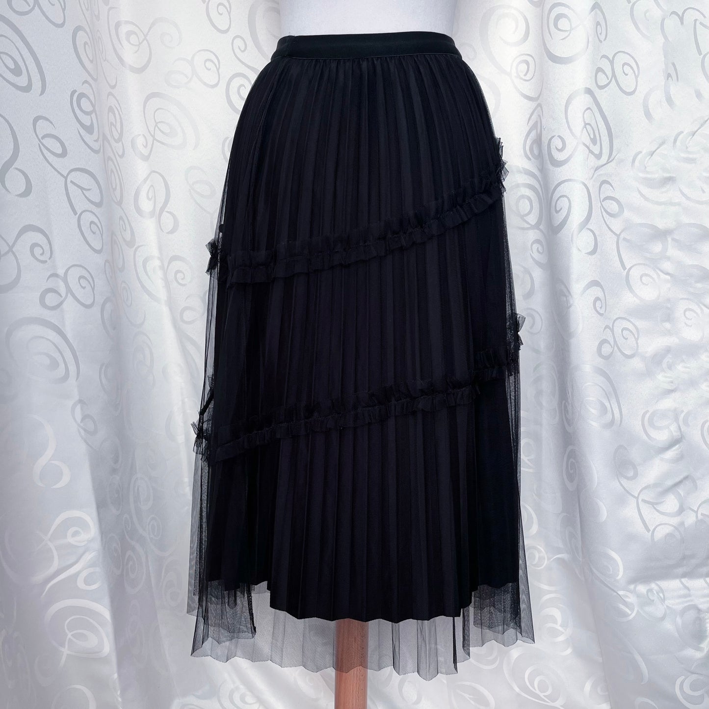 Gothic black mesh midi skirt with ruffle & string details 🕷️