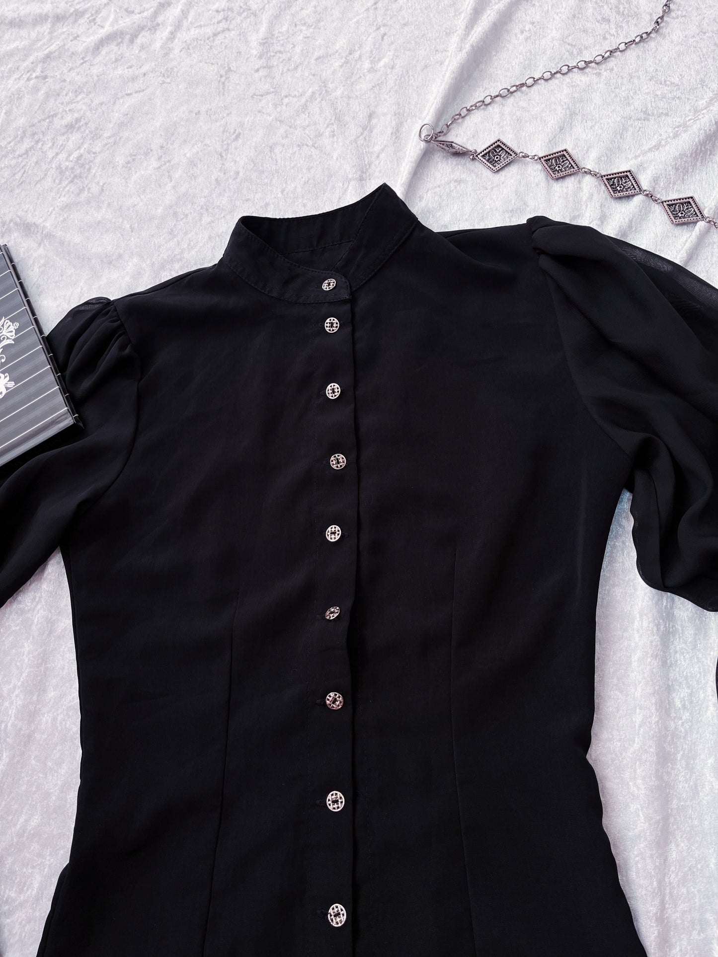 Gothic black shirt with beautiful mesh puff sleeves 🕷️🦇