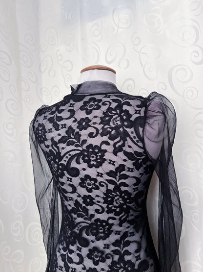 Gothic lacey top with puff mesh sleeves 🕷️